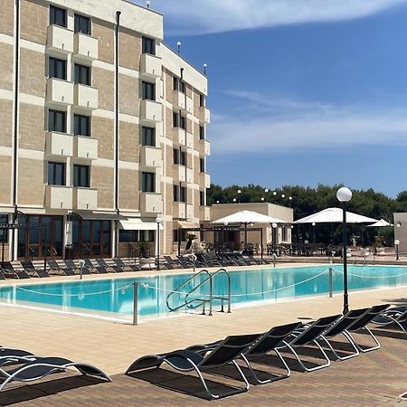 Apulia Hotel Taranto Ara Solis Lido Azzurro Eksteriør bilde