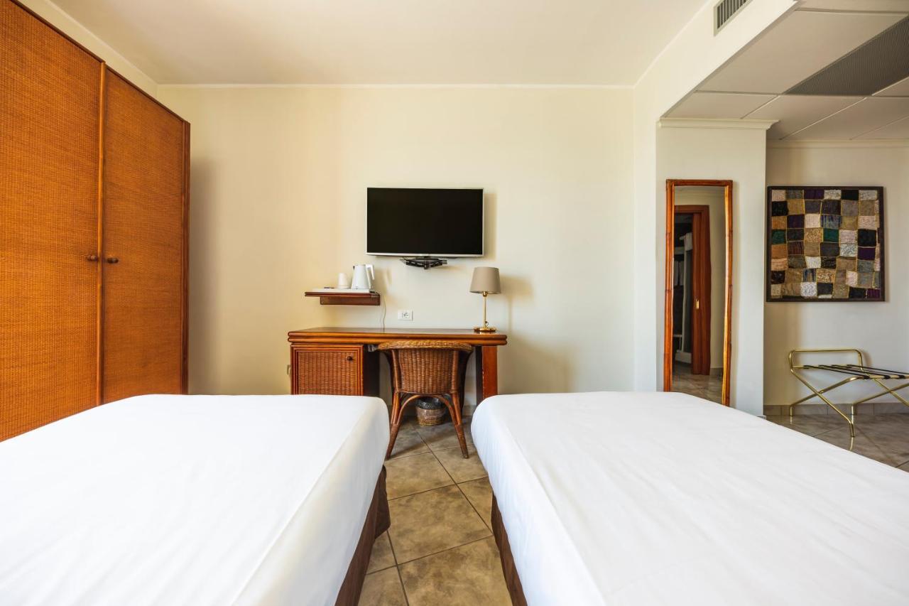 Apulia Hotel Taranto Ara Solis Lido Azzurro Eksteriør bilde