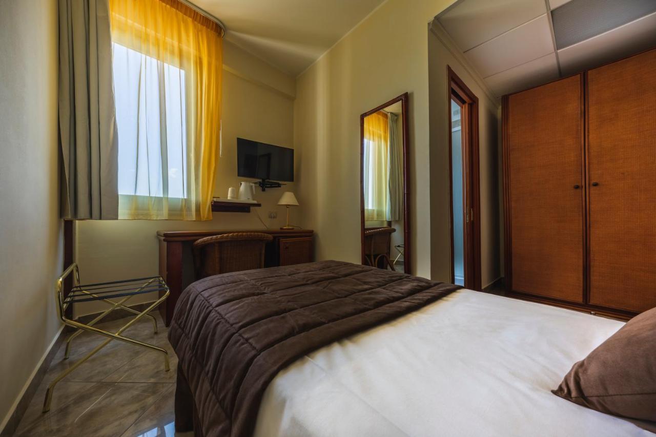 Apulia Hotel Taranto Ara Solis Lido Azzurro Eksteriør bilde