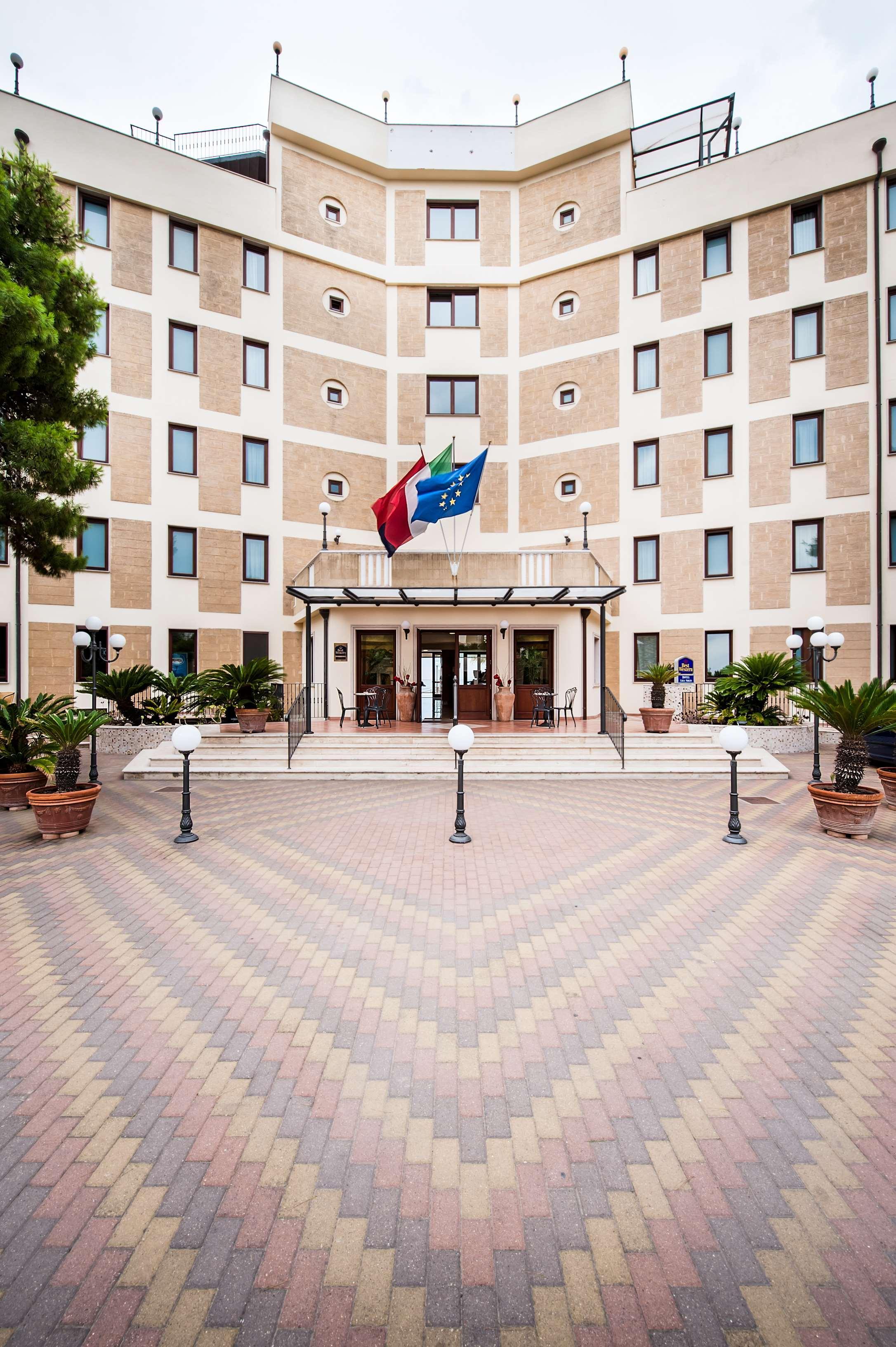 Apulia Hotel Taranto Ara Solis Lido Azzurro Eksteriør bilde